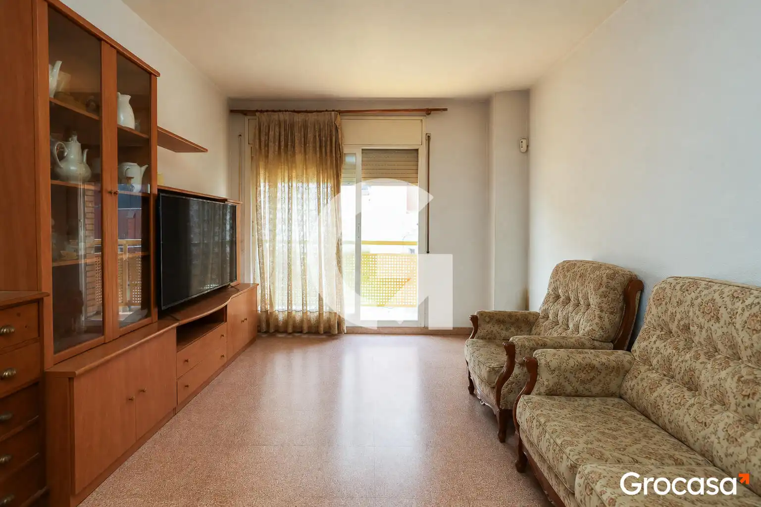 Sala d'estar de Pis en venda en L'Hospitalet de Llobregat amb Terrassa, Forn i Balcó