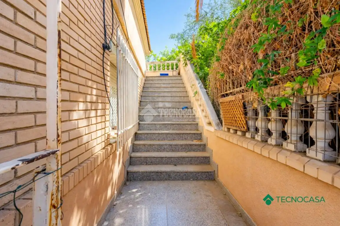 Vista exterior de Casa o chalet en venta en Roquetas de Mar con Aire acondicionado y Terraza