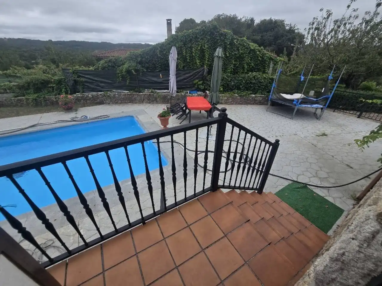 Schwimmbecken von Haus oder Chalet zum Verkauf in O Saviñao  mit Heizung, Privatgarten und Terrasse