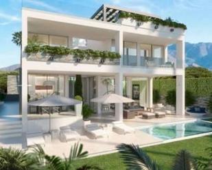 Terrassa de Casa o xalet en venda en Estepona amb Jardí privat i Piscina