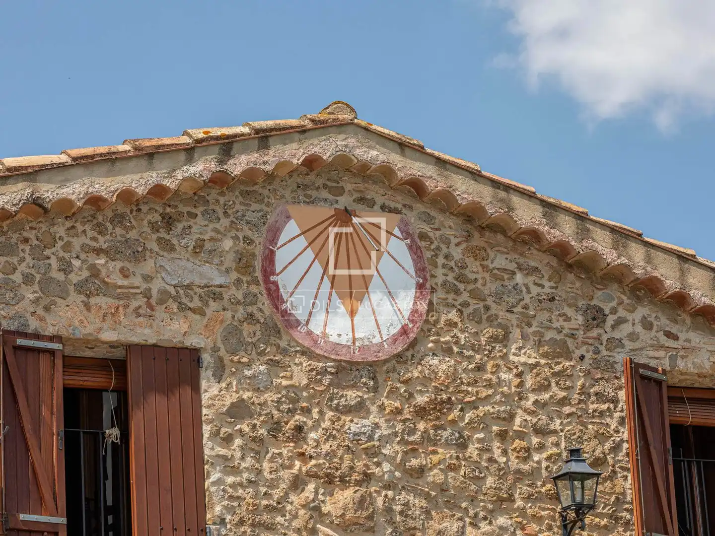 Vista exterior de Finca rústica en venda en Lladó amb Aire condicionat, Calefacció i Jardí privat