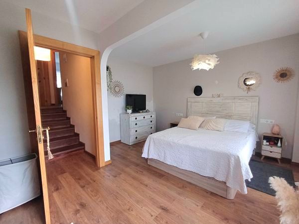 Bedroom of Duplex for sale in Vigo   with Heating, Private garden and Storage room