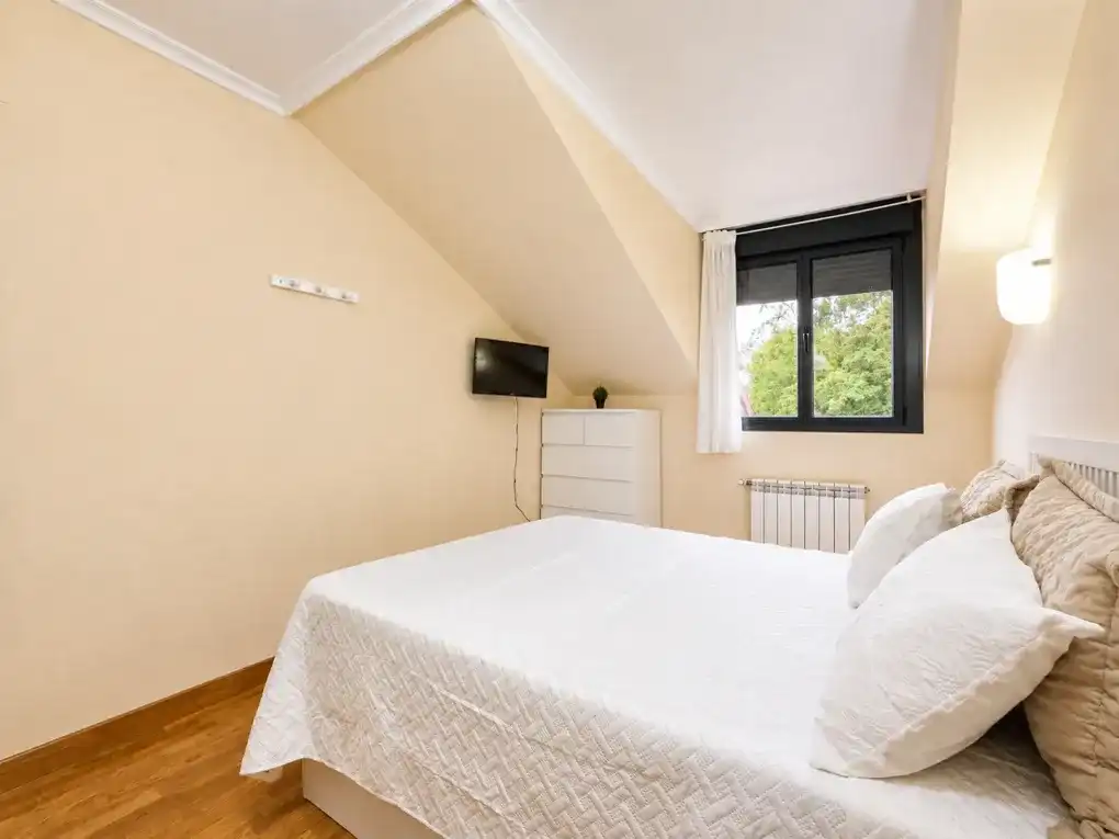 Bedroom of Attic for sale in Llanes  with Heating and Furnished