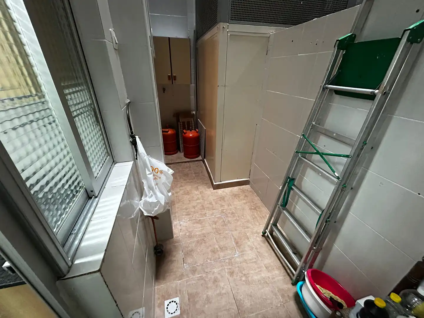 Cuina de Planta baixa en venda en Cornellà de Llobregat