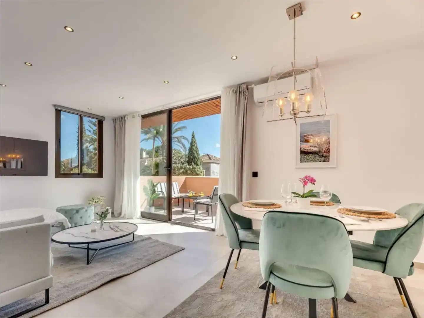 Sala d'estar de Apartament en venda en Estepona