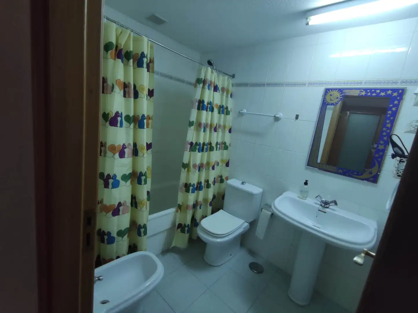 Bany de Apartament de lloguer en Alicante / Alacant amb Aire condicionat, Calefacció i Terrassa