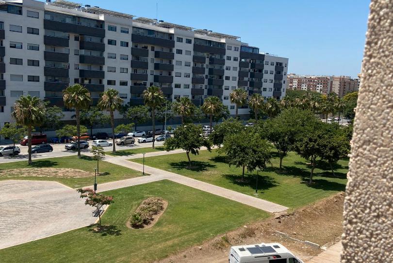 Foto 1 de Pis en venda a Avenida de Molière, Puerta Blanca, Málaga