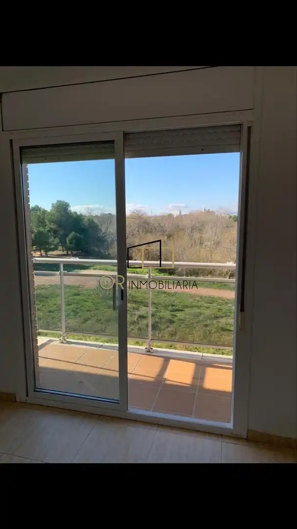 Vista exterior de Pis en venda en Santa Margarida I Els Monjos amb Calefacció i Balcó