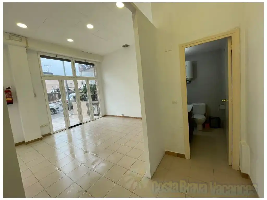 Locale commerciale in vendita a Calle Valenti Almirall, imagen 4