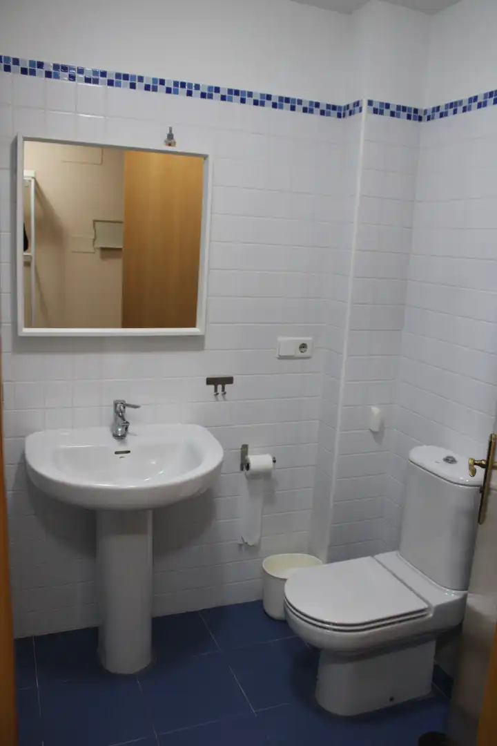 Bany de Apartament en venda en Miño amb Calefacció, Traster i Moblat