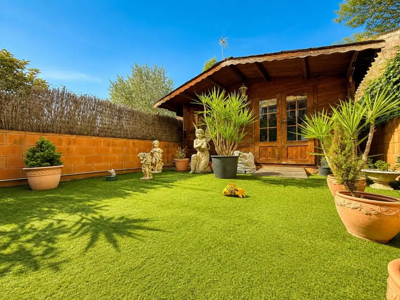 Garden of Houses for sale in Vidreres  with Air Conditioner, Heating and Private garden