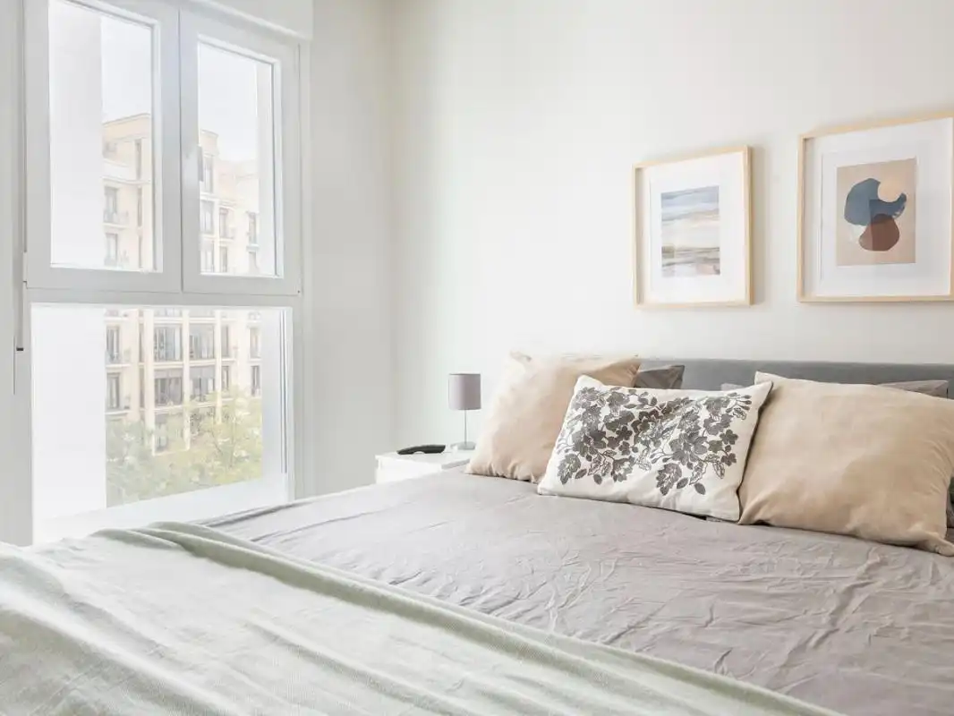 Bedroom of Flat for rent in Madrid  with Air Conditioner, Heating and Swimming Pool