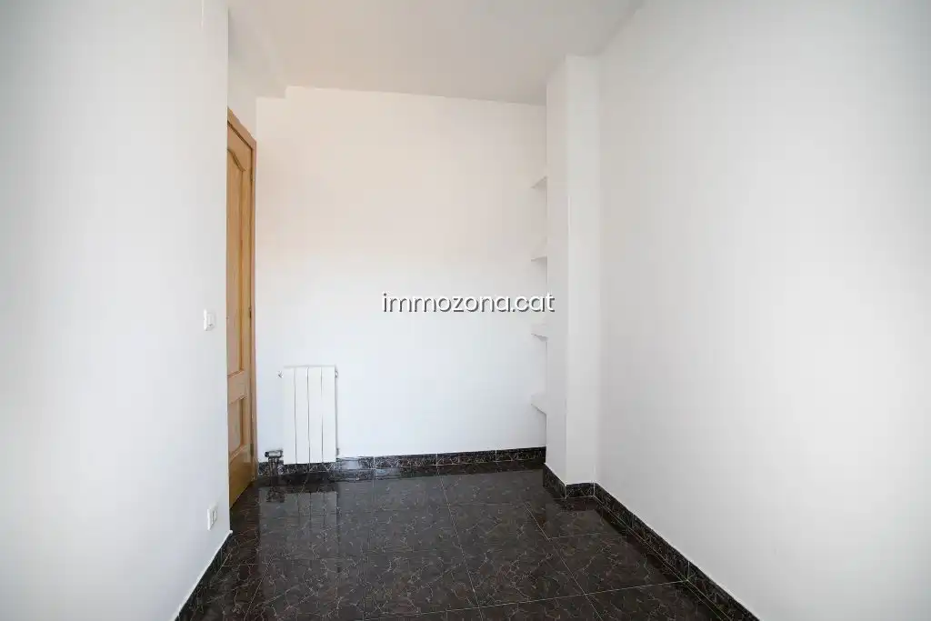 Dormitori de Apartament en venda en Palafrugell amb Balcó