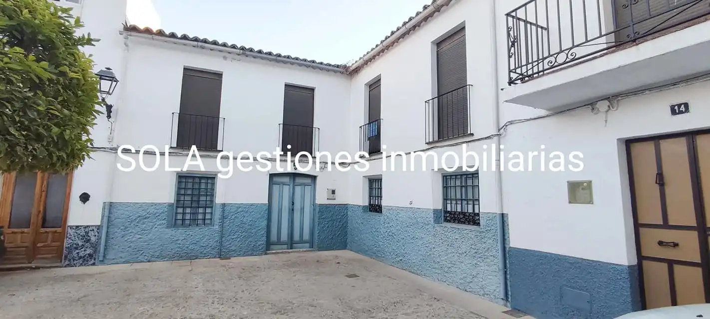 Casa en venta en Sabiote, imagen 2