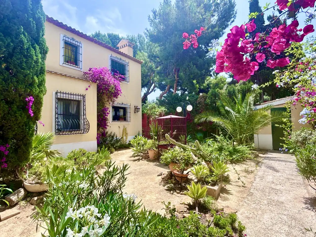 Garden of Houses for sale in Alicante / Alacant  with Air Conditioner, Private garden and Terrace