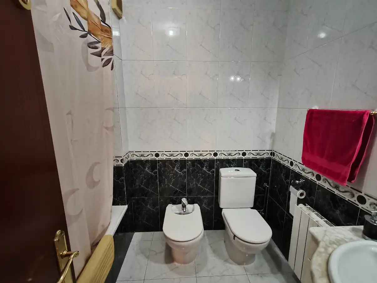 Bathroom of Houses for sale in Sils  with Air Conditioner, Heating and Private garden