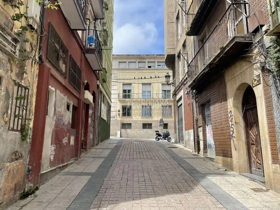 Vista exterior de Piso en venta en Santander