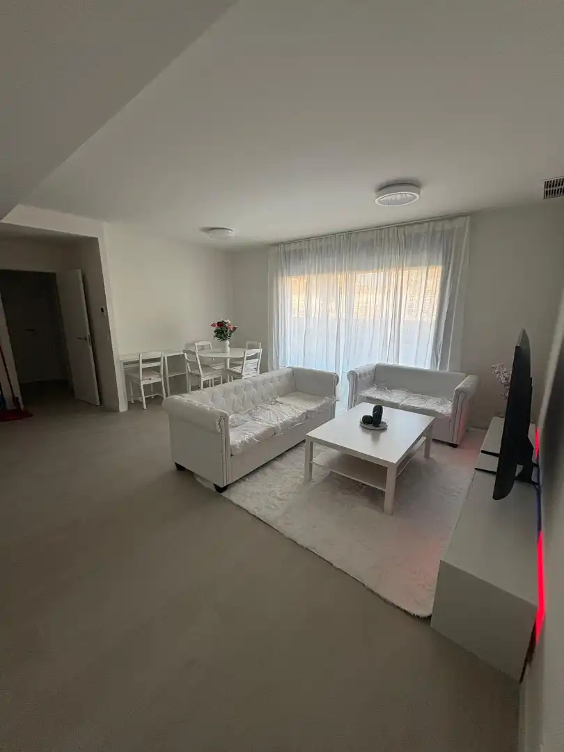 Sala de estar de Apartamento en venta en Estepona con Aire acondicionado, Calefacción y Terraza