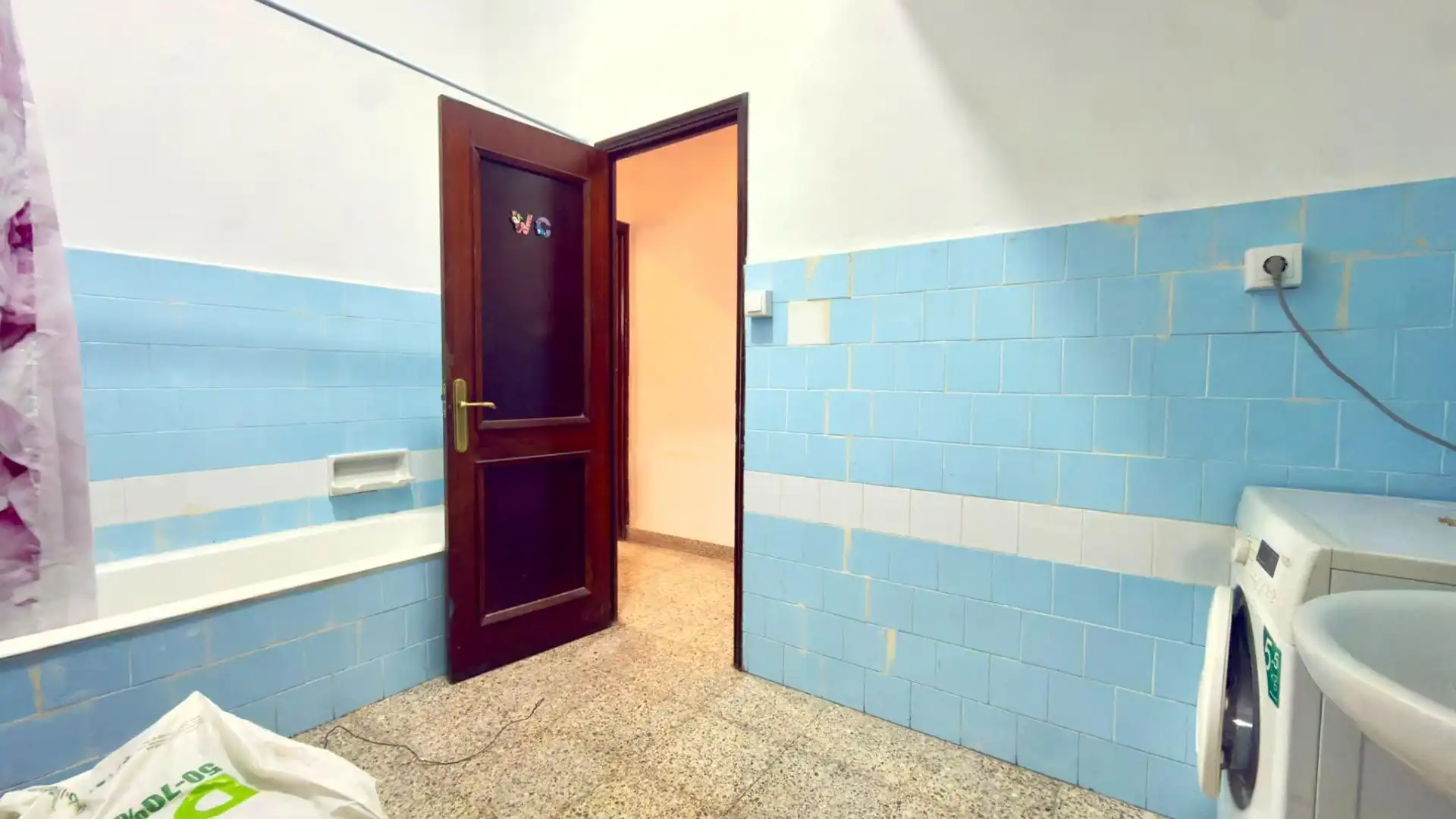 Bathroom of Flat for sale in Ribadavia  with Heating, Furnished and Balcony