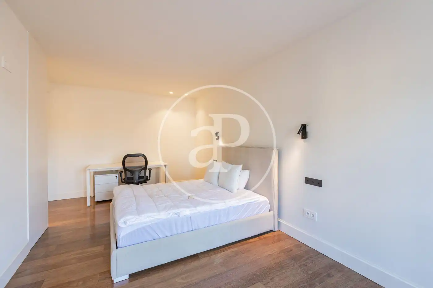 Bedroom of Houses for rent in Madrid  with Air Conditioner, Heating and Private garden