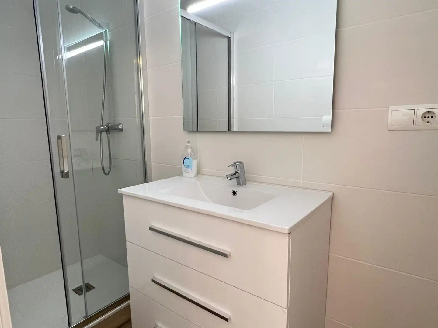 Flat for rent in Calle TORRES QUEVEDO, 51, Plaza Crevillente - Antiguos Juzgados - El Asilo