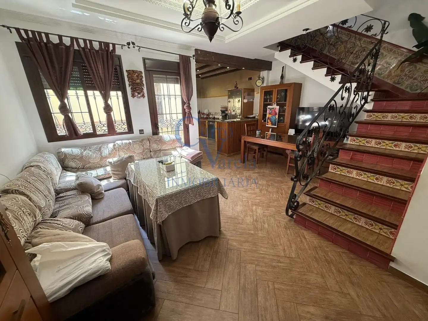 Sala d'estar de Casa o xalet en venda en Dos Hermanas amb Aire condicionat i Traster