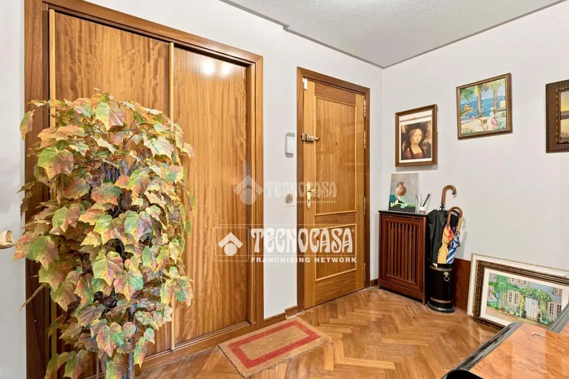 Piso con ascensor en venta en Ciudad Lineal, imagen 4