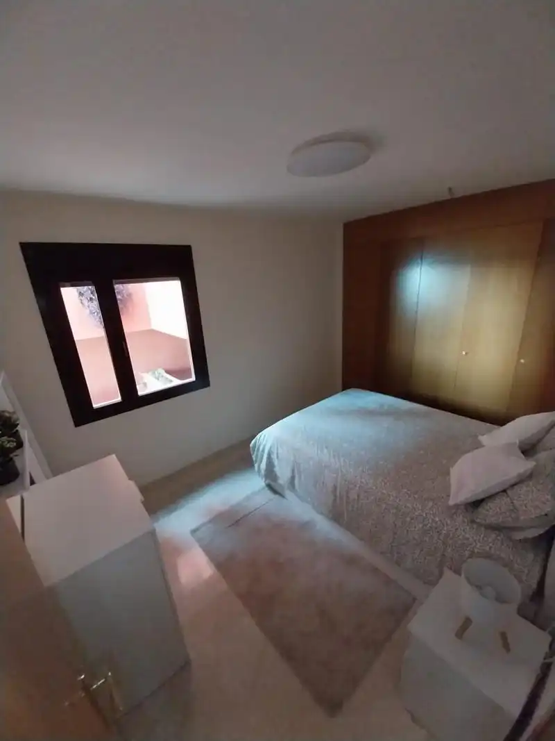 Habitación de Piso en venta en Estepona con Aire acondicionado, Calefacción y Jardín privado