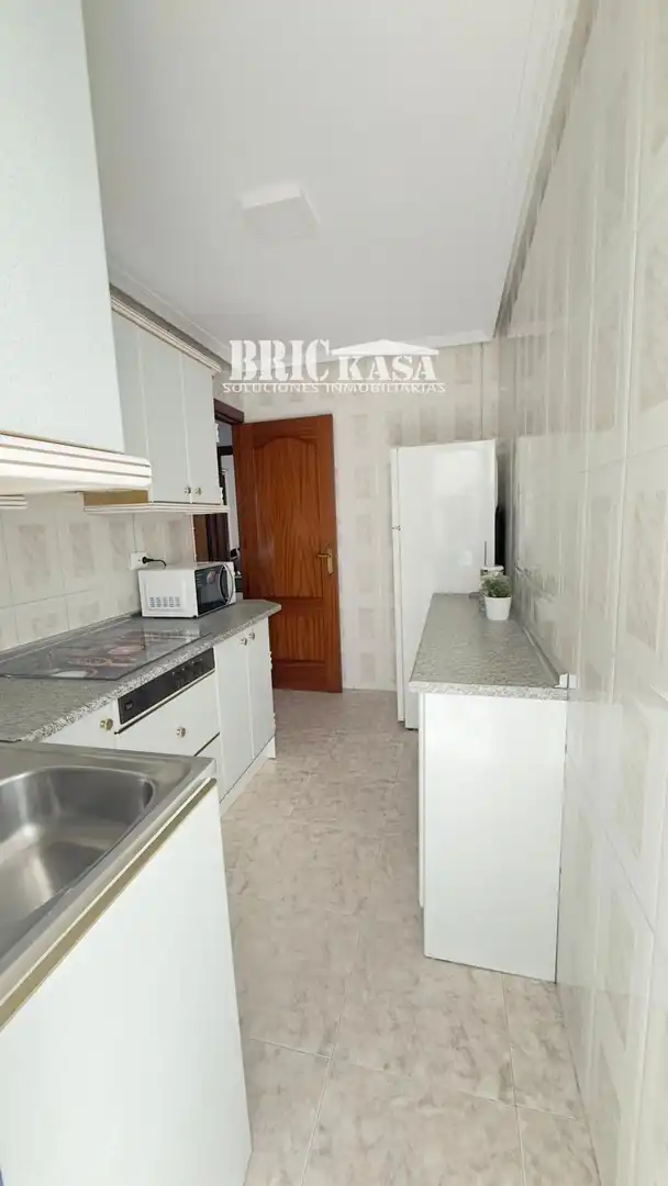 Kitchen of Flat for rent in Cáceres  with Air Conditioner, Heating and Terrace