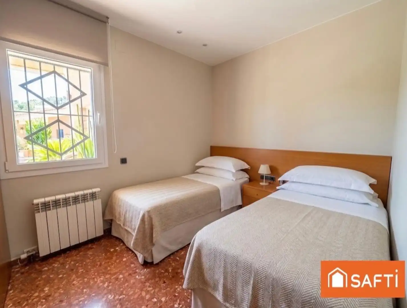 Dormitori de Casa o xalet en venda en Sant Pere de Ribes amb Calefacció