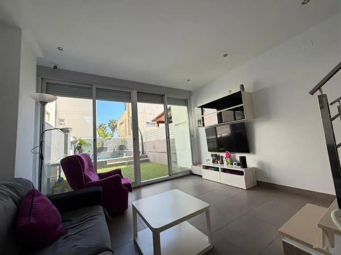 Maison mitoyenne avec piscine à vendre à Daimús, imagen 3