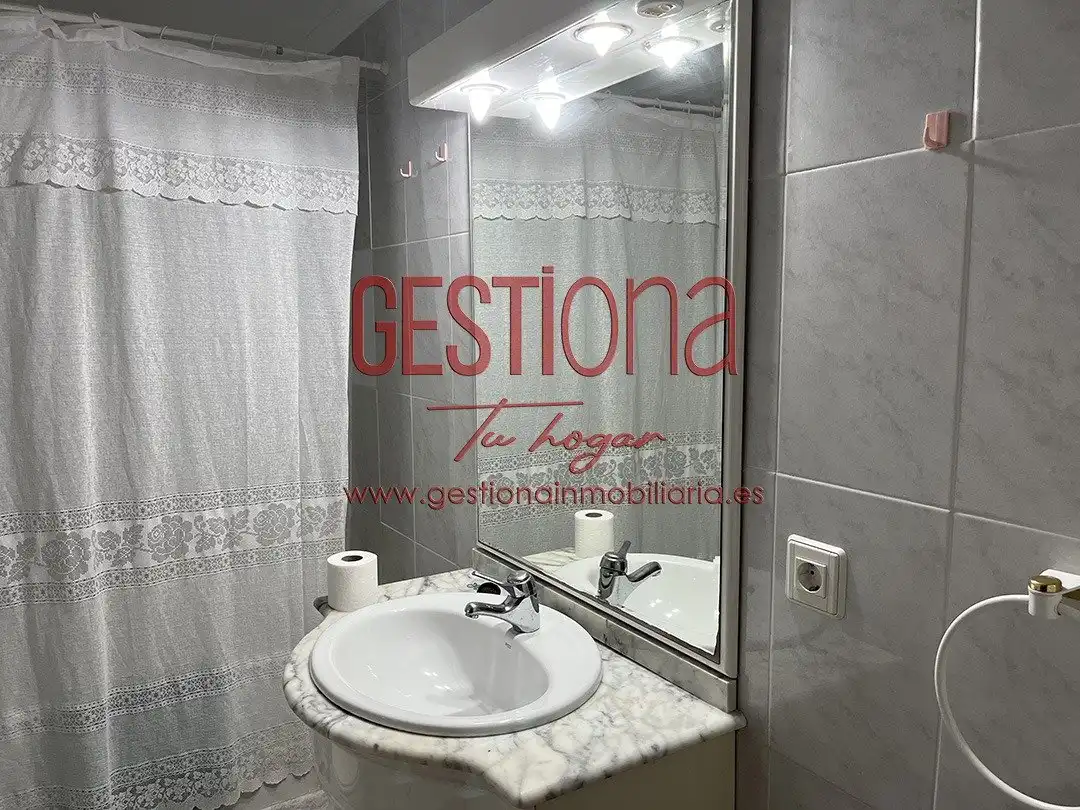 Baño de Casa o chalet en venta en Noja con Jardín privado, Terraza y Amueblado