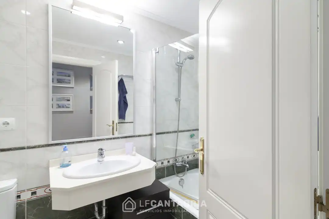 Piso con piscina en venta en Calle Clara Campoamor, imagen 11