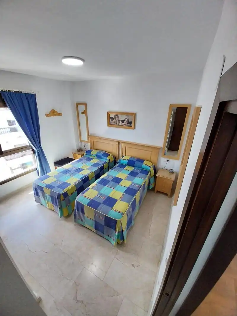 Habitación de Piso de alquiler en Estepona con Terraza