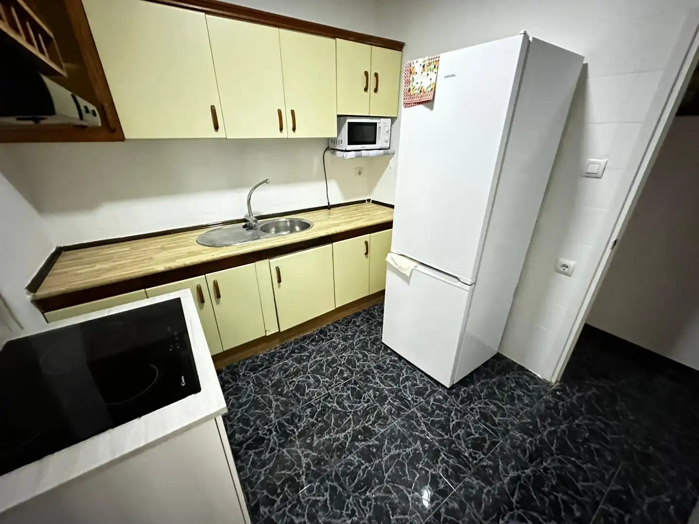 Cocina de Piso en venta en Jaén con Aire acondicionado y Amueblado