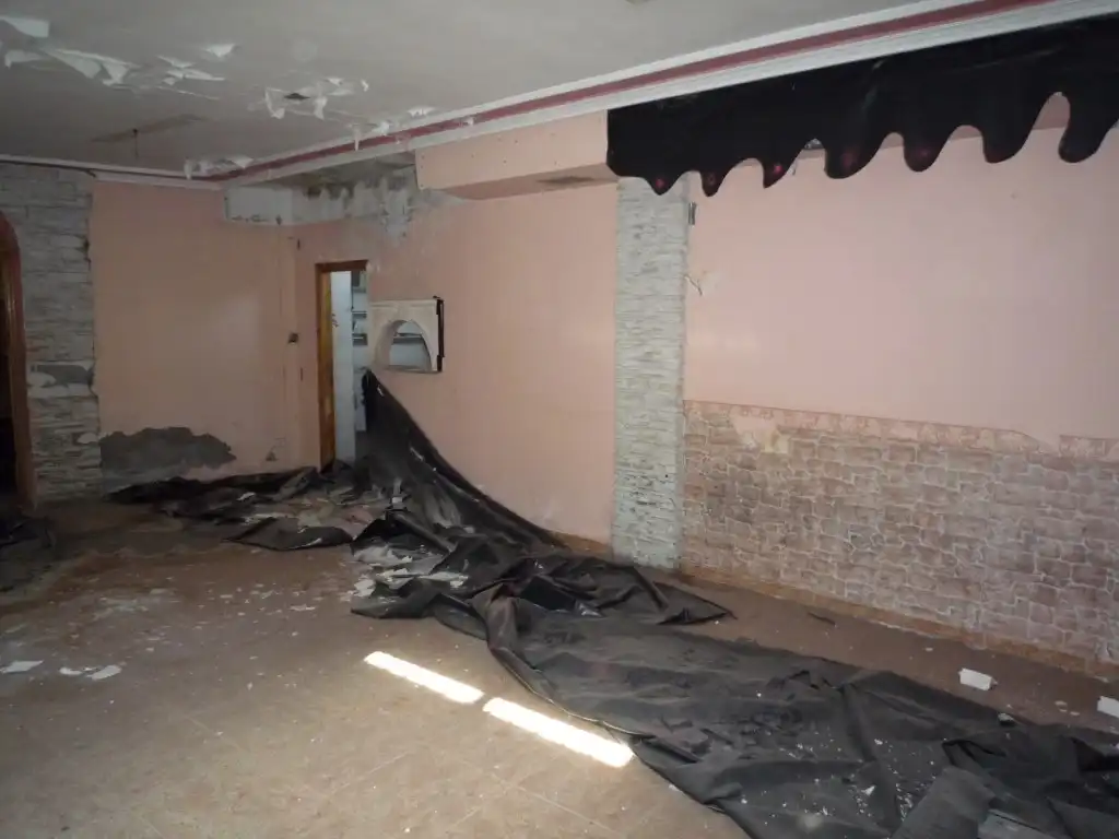 Local comercial en venda a Plaza Constitucion, imagen 4
