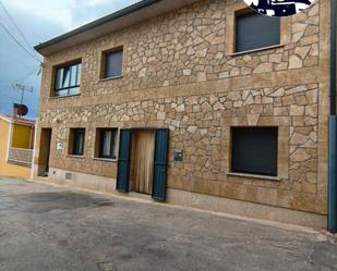 Exterior view of House or chalet for sale in Galinduste  with Heating and Furnished