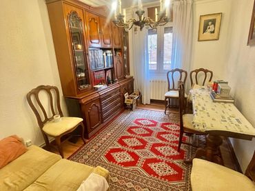 Flat with lift for sale in Vazquez Mella Kalea