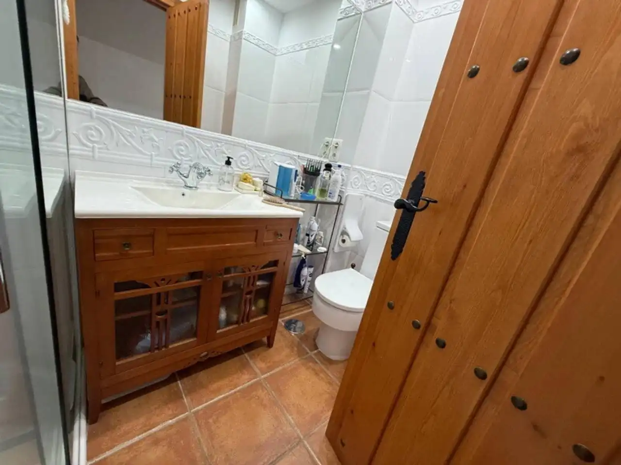 Badezimmer von Wohnungen zum Verkauf in Almuñécar mit Klimaanlage, Terrasse und Abstellraum