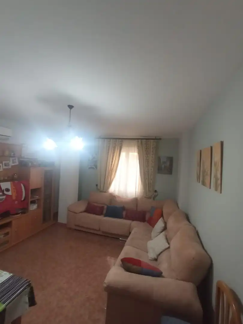 Flat for sale in Valdepeñas de Jaén, imagen 2
