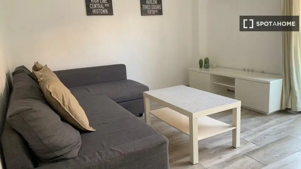 Living room of Apartments for share in Valencia  with Air Conditioner, Terrace and Furnished