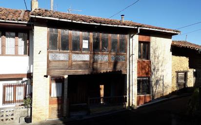 Exterior view of House or chalet for sale in Piloña