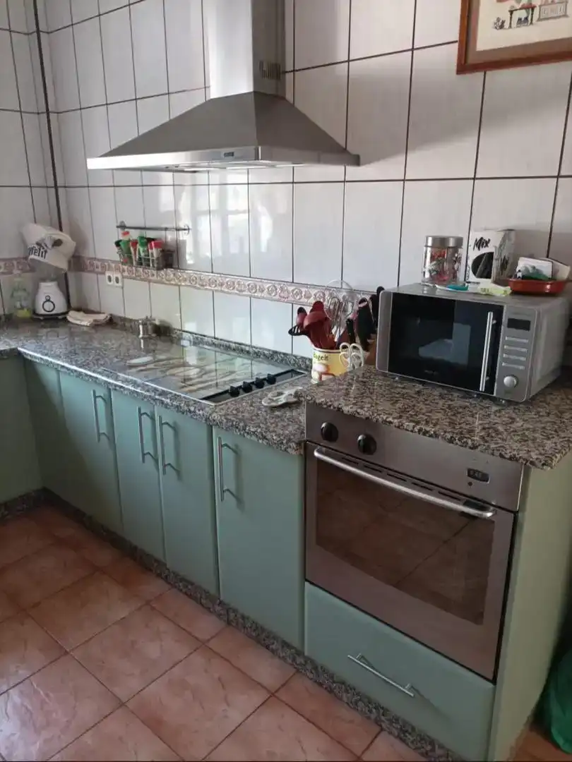 Cuina de Casa o xalet en venda en Coria del Río amb Aire condicionat i Piscina