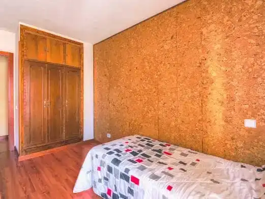 Dormitori de Pis en venda en  Madrid Capital amb Aire condicionat, Terrassa i Balcó