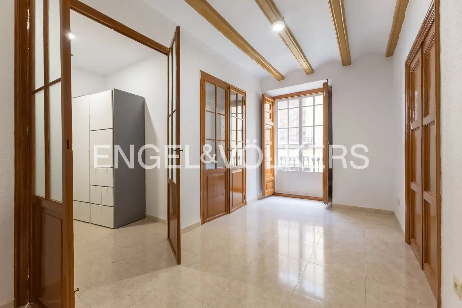 Exterior view of Flat for rent in Ciutat Vella 