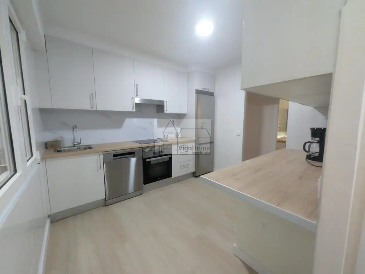 Cocina de Piso de alquiler en Vigo  con Calefacción, Terraza y Amueblado