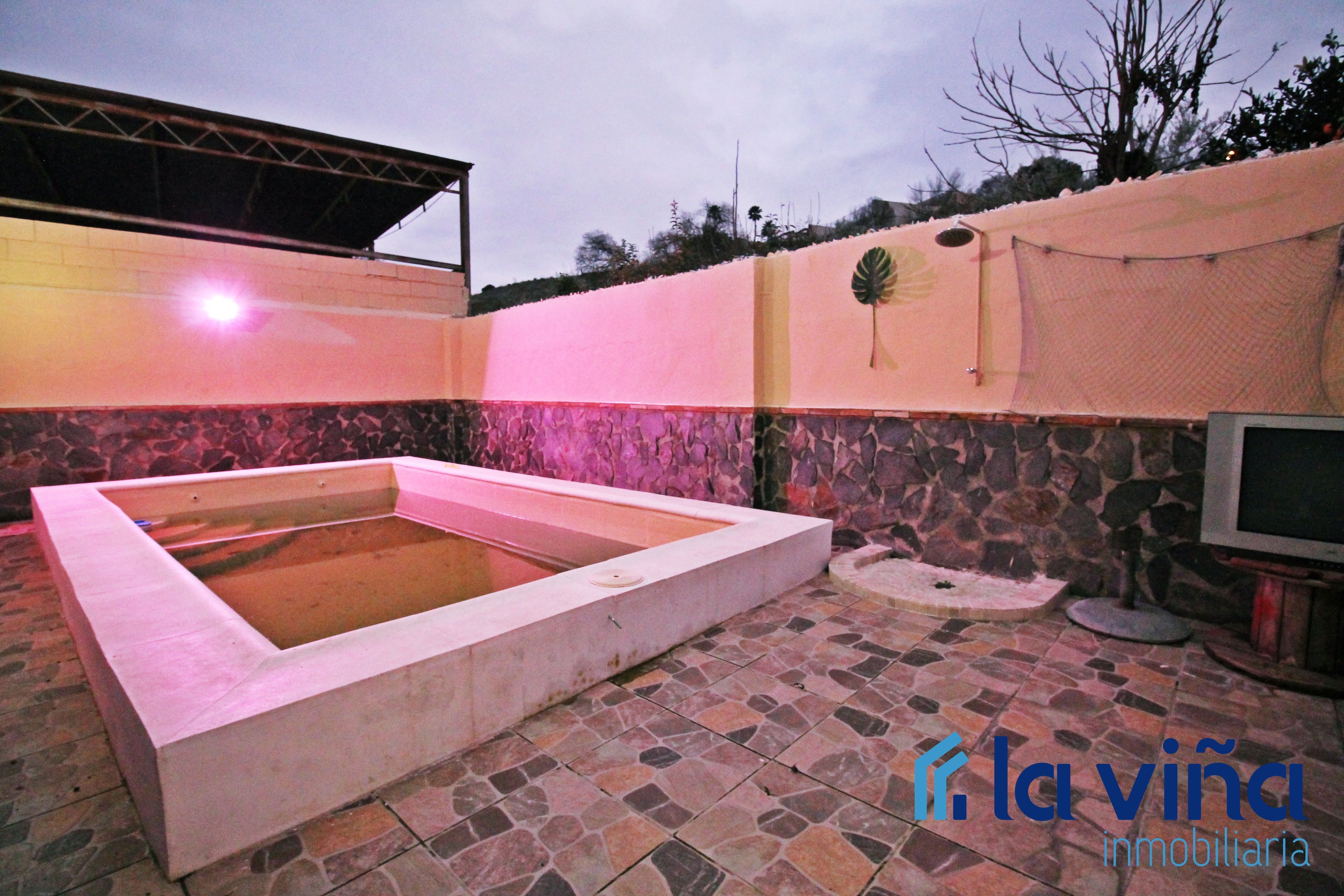 Garden of House or chalet for sale in Puente Genil  with Air Conditioner, Terrace and Storage room