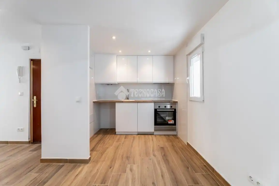 Kitchen of Flat for sale in Madrid