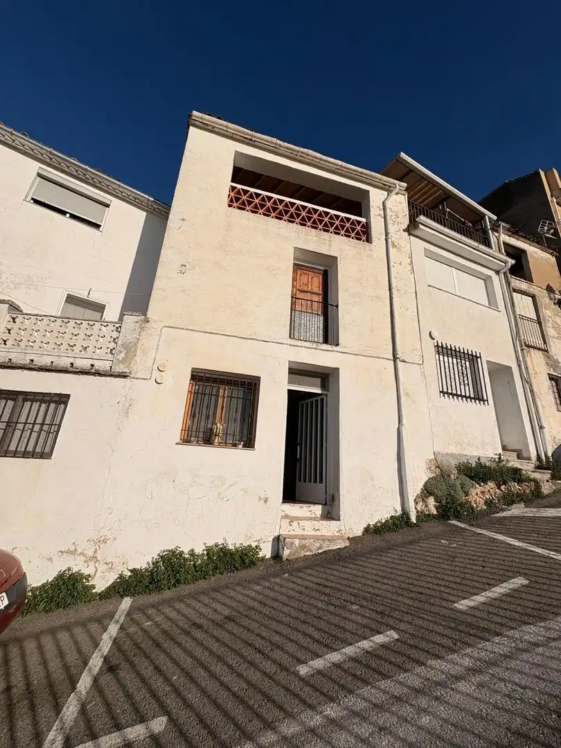 Vista exterior de Casa o xalet en venda en Agres amb Terrassa i Balcó