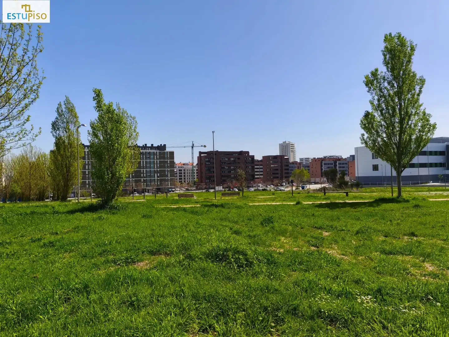 Piso en venta en Vitoria - Gasteiz con Calefacción, Jardín privado y Terraza